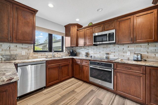 2741 Buck Ridge Trail, Loxahatchee, FL 33470