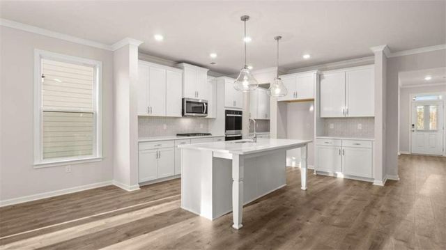 2066 Winged Elm Way N, Lawrenceville, GA 30045