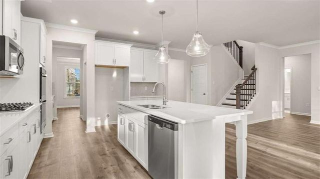 2066 Winged Elm Way N, Lawrenceville, GA 30045