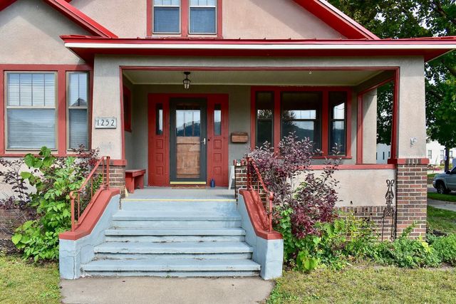 1252 W Broadway Street, Winona, MN 55987