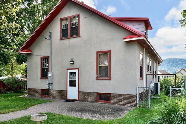 1252 W Broadway Street, Winona, MN 55987