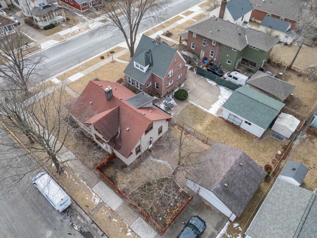 1252 W Broadway Street, Winona, MN 55987