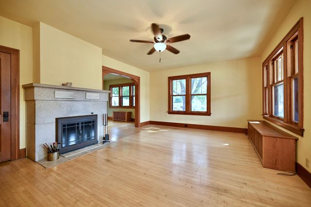 1252 W Broadway Street, Winona, MN 55987