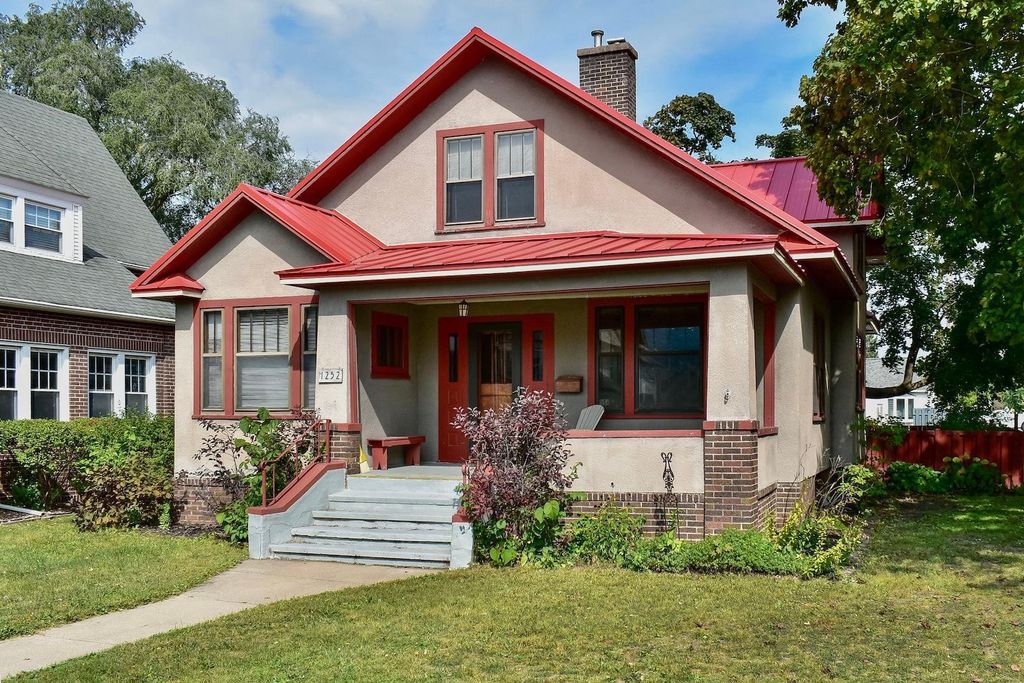 1252 W Broadway Street, Winona, MN 55987