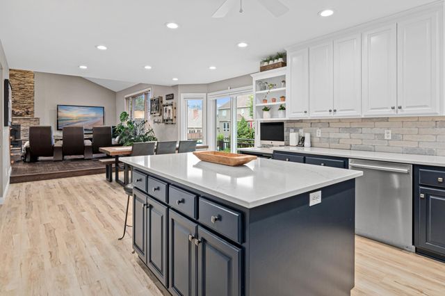 1289 Bucher Avenue, Shoreview, MN 55126
