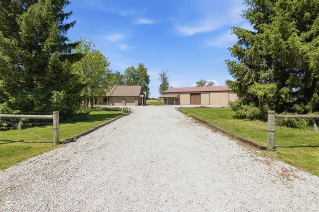 6750 S State Road 75, Coatesville, IN 46121