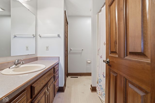 6750 S State Road 75, Coatesville, IN 46121