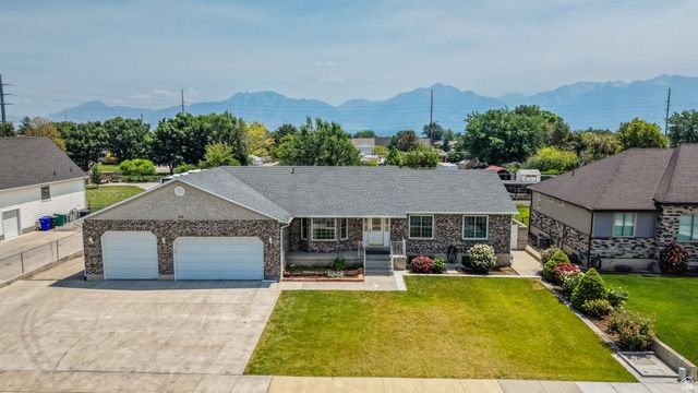 7057 S 2800 W, West Jordan, UT 84084