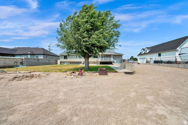 7057 S 2800 W, West Jordan, UT 84084
