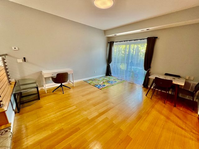 57 Broadlawn Park 16, Boston, MA 02467