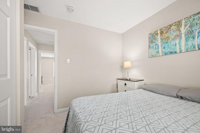 14 INKBERRY CT, Newark, DE 19702