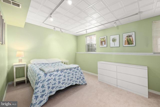 14 INKBERRY CT, Newark, DE 19702