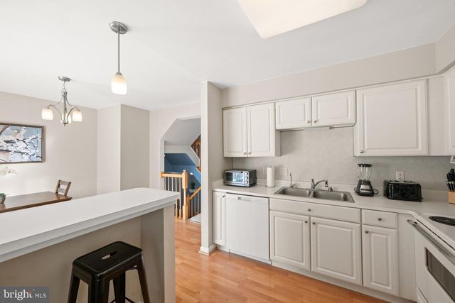 14 INKBERRY CT, Newark, DE 19702