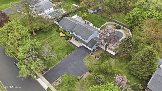 58 Duchess Court, Freehold, NJ 07728