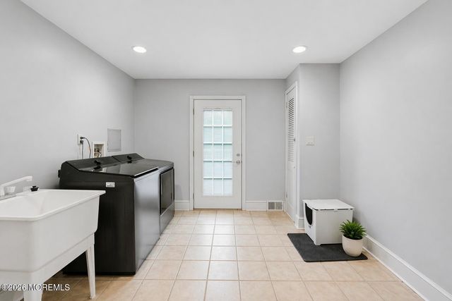 58 Duchess Court, Freehold, NJ 07728