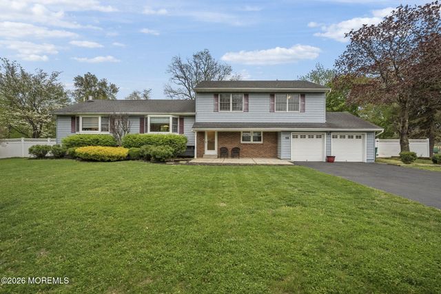 58 Duchess Court, Freehold, NJ 07728
