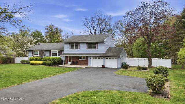 58 Duchess Court, Freehold, NJ 07728