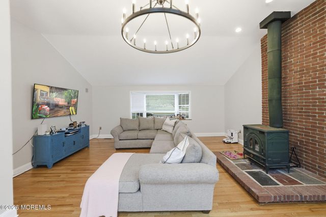 58 Duchess Court, Freehold, NJ 07728