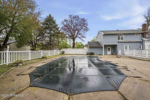 58 Duchess Court, Freehold, NJ 07728