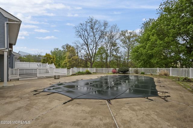 58 Duchess Court, Freehold, NJ 07728