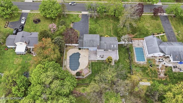 58 Duchess Court, Freehold, NJ 07728
