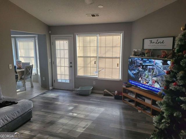 662 Shoal Circle, Lawrenceville, GA 30046