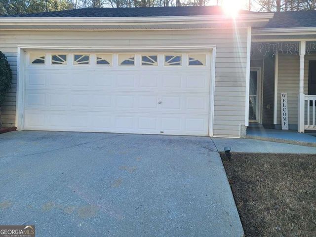 662 Shoal Circle, Lawrenceville, GA 30046