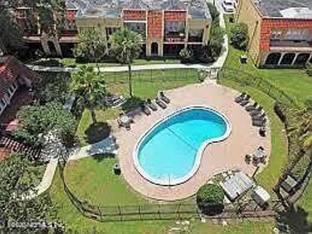 3865 CAMPENERO Court 3, Jacksonville, FL 32217