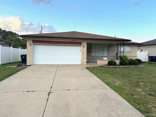 4211 Gunther Drive, Sterling Heights, MI 48310