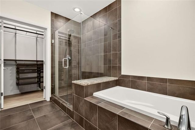 1080 Peachtree Street NE 2004, Atlanta, GA 30309