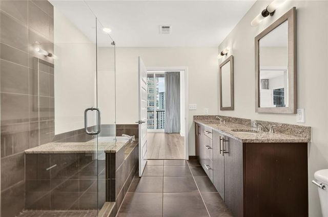 1080 Peachtree Street NE 2004, Atlanta, GA 30309