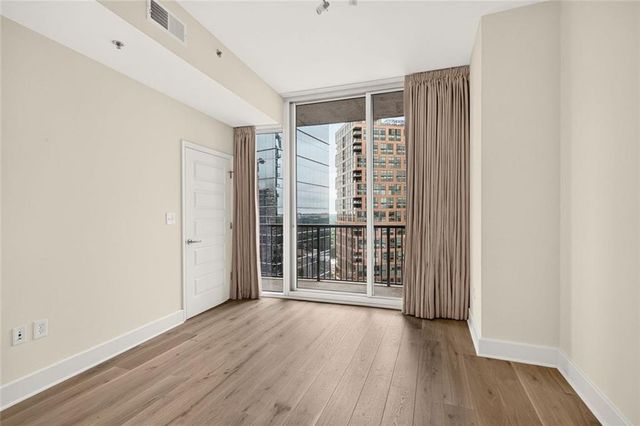 1080 Peachtree Street NE 2004, Atlanta, GA 30309