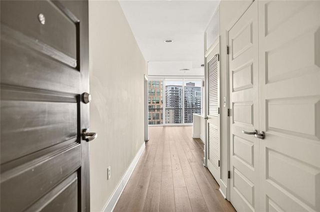 1080 Peachtree Street NE 2004, Atlanta, GA 30309
