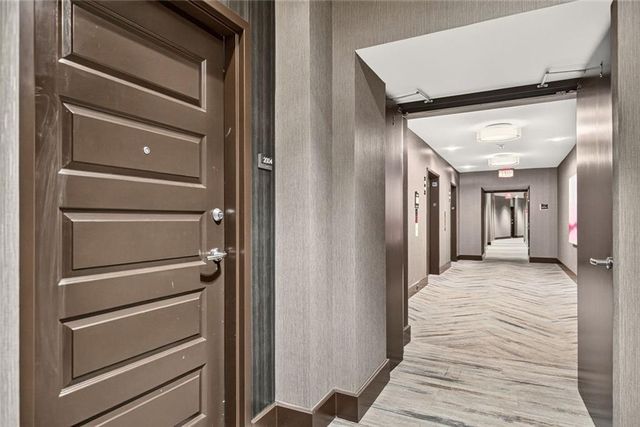 1080 Peachtree Street NE 2004, Atlanta, GA 30309