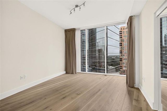 1080 Peachtree Street NE 2004, Atlanta, GA 30309