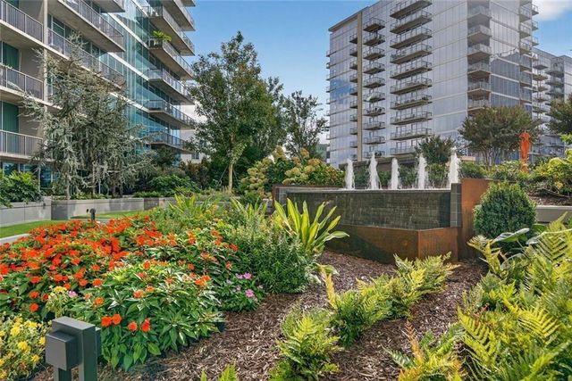 1080 Peachtree Street NE 2004, Atlanta, GA 30309