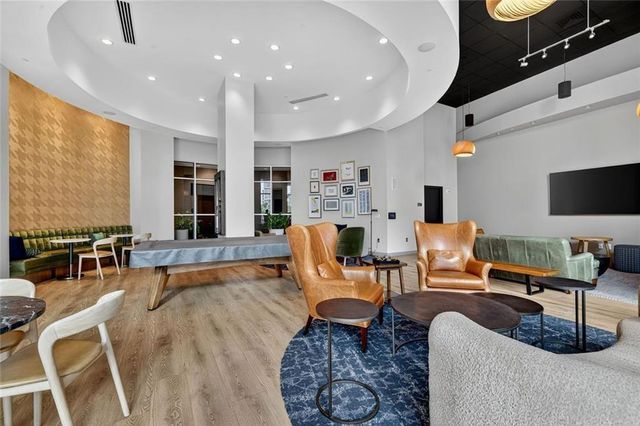 1080 Peachtree Street NE 2004, Atlanta, GA 30309