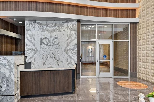 1080 Peachtree Street NE 2004, Atlanta, GA 30309