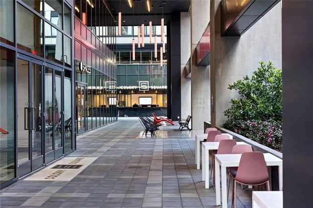 1080 Peachtree Street NE 2004, Atlanta, GA 30309