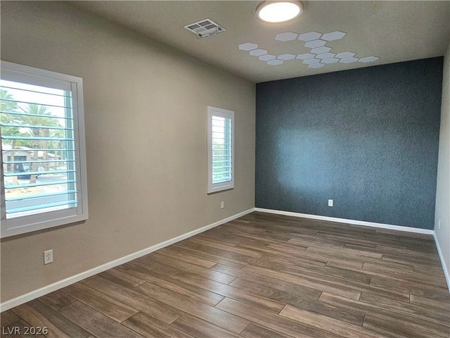 8016 Carpenter Creek Avenue, Las Vegas, NV 89113