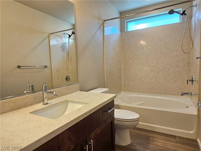 8016 Carpenter Creek Avenue, Las Vegas, NV 89113