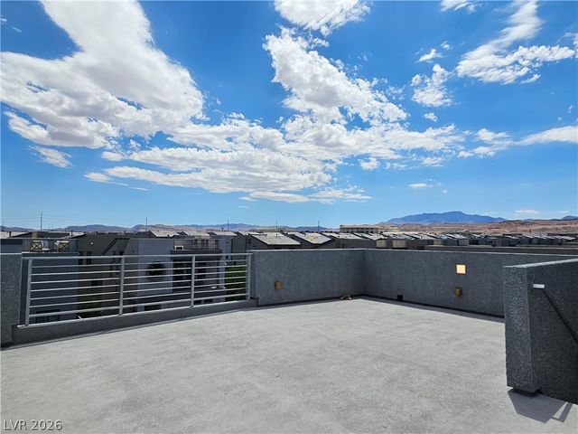 8016 Carpenter Creek Avenue, Las Vegas, NV 89113