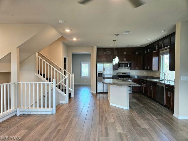 8016 Carpenter Creek Avenue, Las Vegas, NV 89113