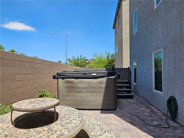 8016 Carpenter Creek Avenue, Las Vegas, NV 89113