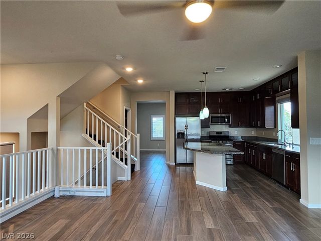 8016 Carpenter Creek Avenue, Las Vegas, NV 89113