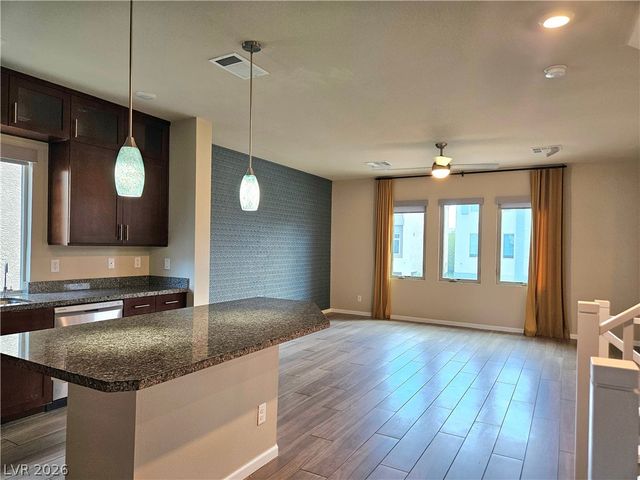 8016 Carpenter Creek Avenue, Las Vegas, NV 89113