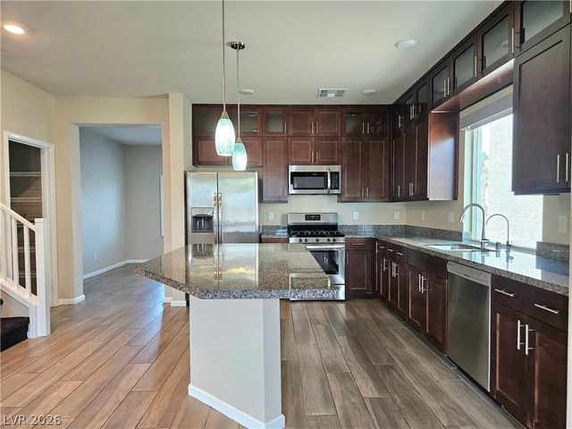 8016 Carpenter Creek Avenue, Las Vegas, NV 89113