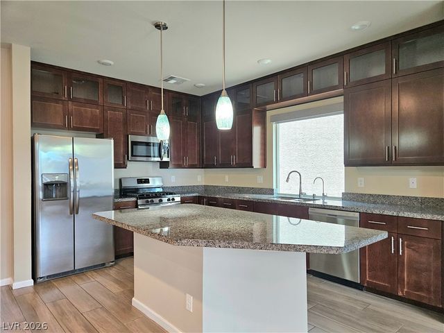 8016 Carpenter Creek Avenue, Las Vegas, NV 89113