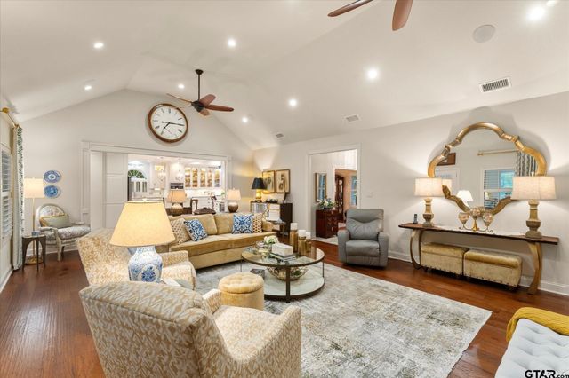 156 PR 5942, Yantis, TX 75497