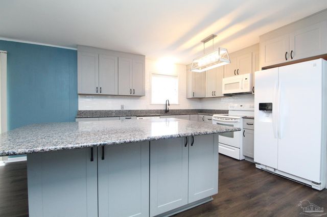 1400 N D St, Pensacola, FL 32501